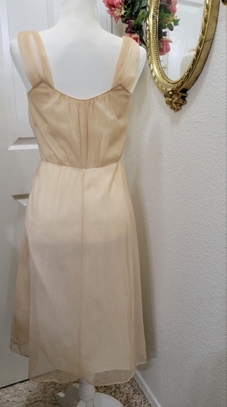 Vintage Lingerie - Picture 5 of 16